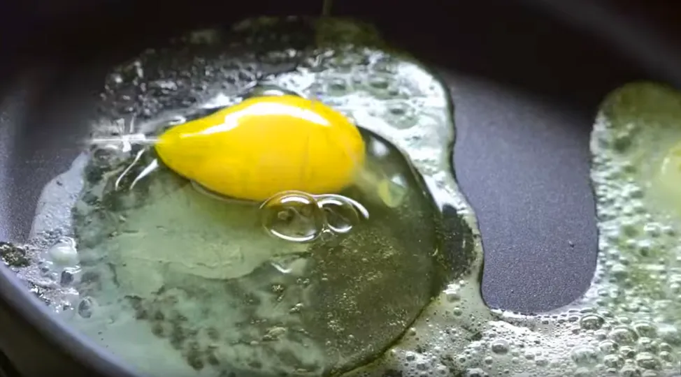 Смажений рис зі свининою по-тайськи