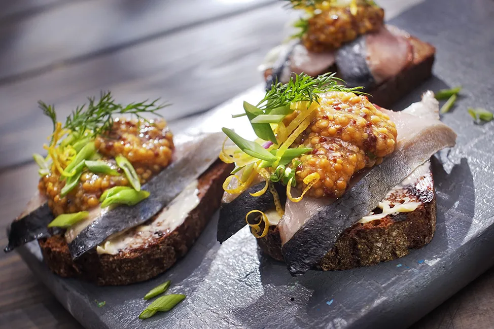 Норвезький сендвіч із оселедцем